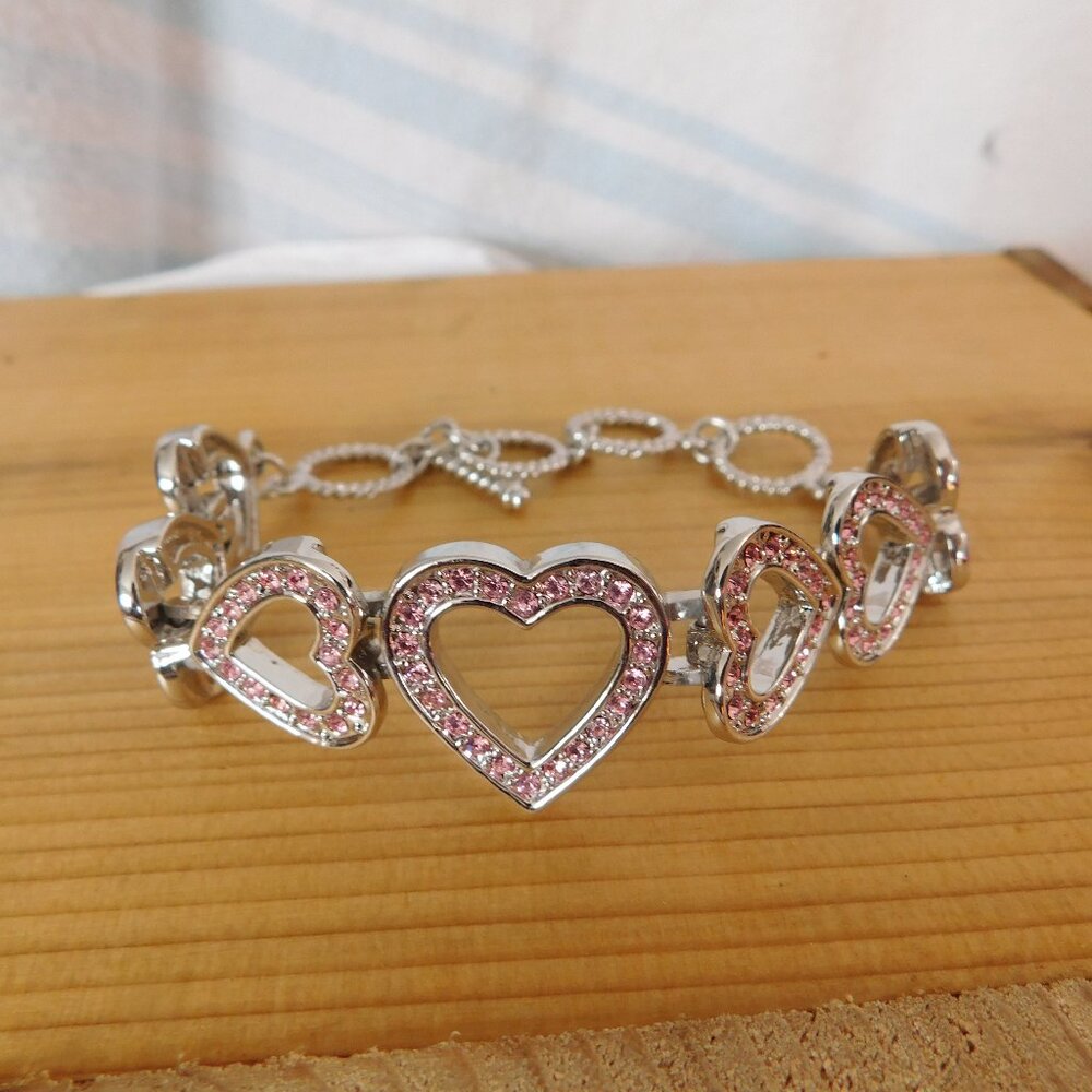 Ladies Montana SilverSmiths Pink Heart Designed Bracelet